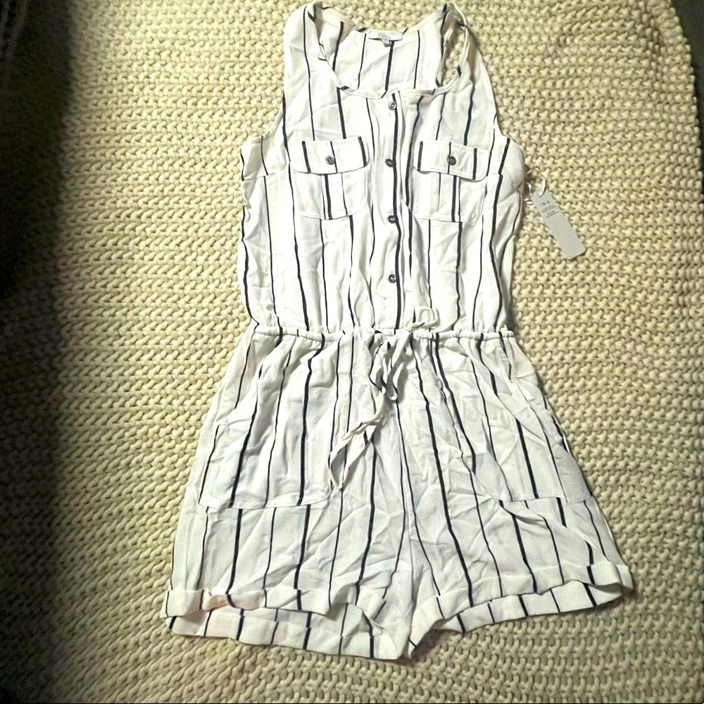 Stopped romper